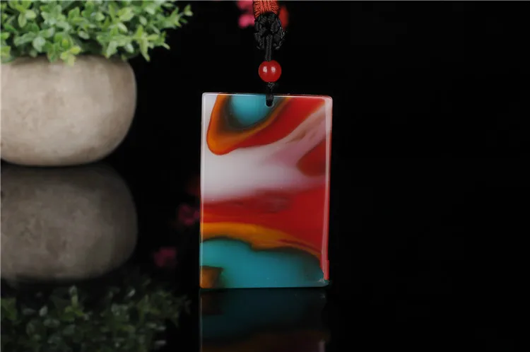 Натуральный китайский цвет нефрита кулон ручной резной кран Лотос Мода