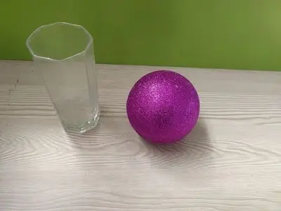 Фиолетовые пенопластовые шарики из пенопласта вечерние свадебные праздничные