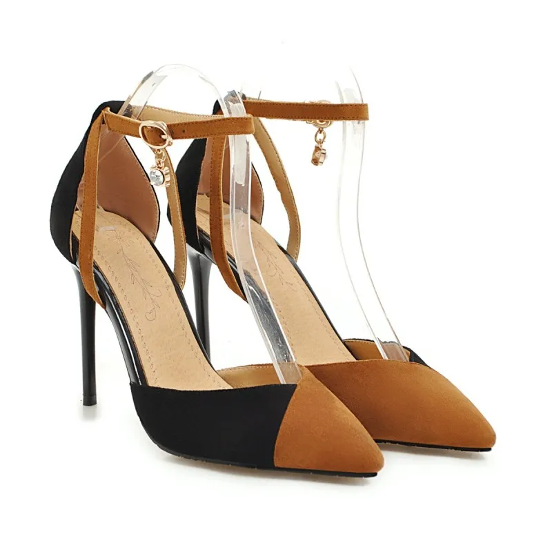

Women's Shoes
