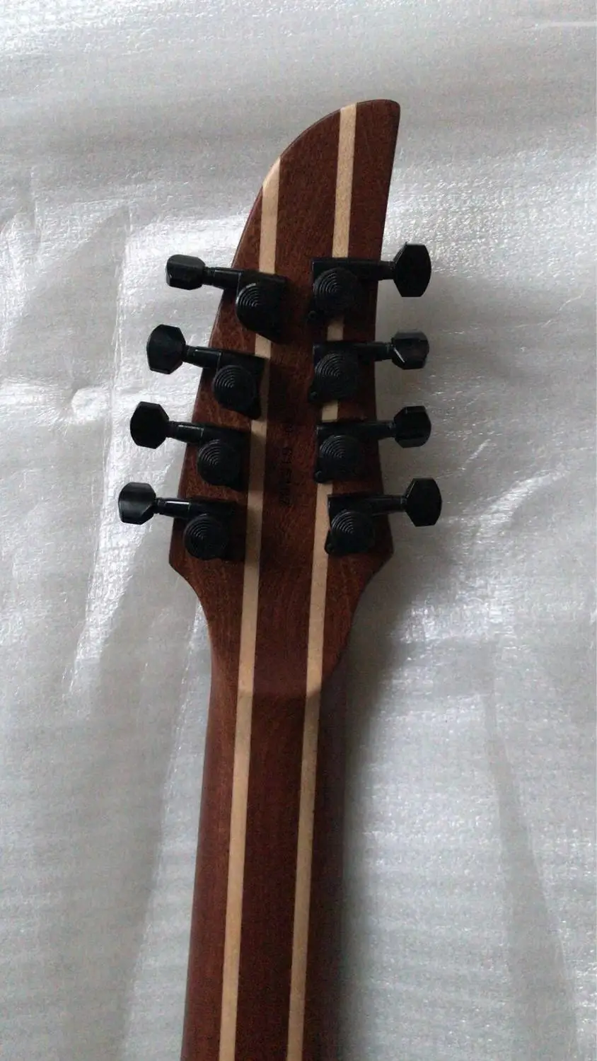 Новое поступление китайская гитара 7 струн электрическая цельный гриф кленовый