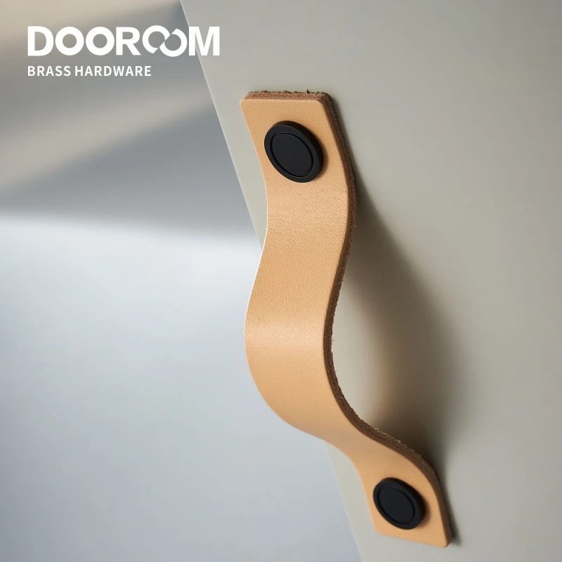 Ручки для мебели Dooroom латунные из натуральной коровьей кожи в скандинавском