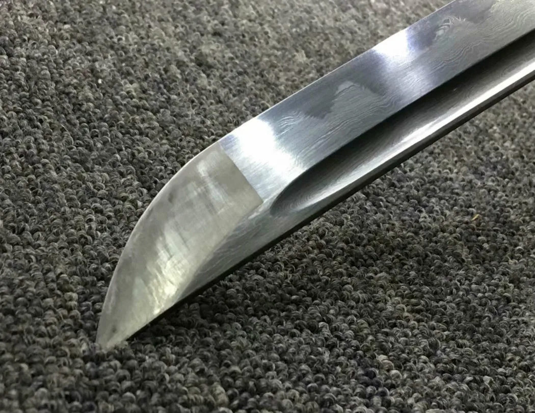 

Ebony Golden Dragon samurai sword hand forged 13 grinding pattern steel burning blade, the family decoration is sharp