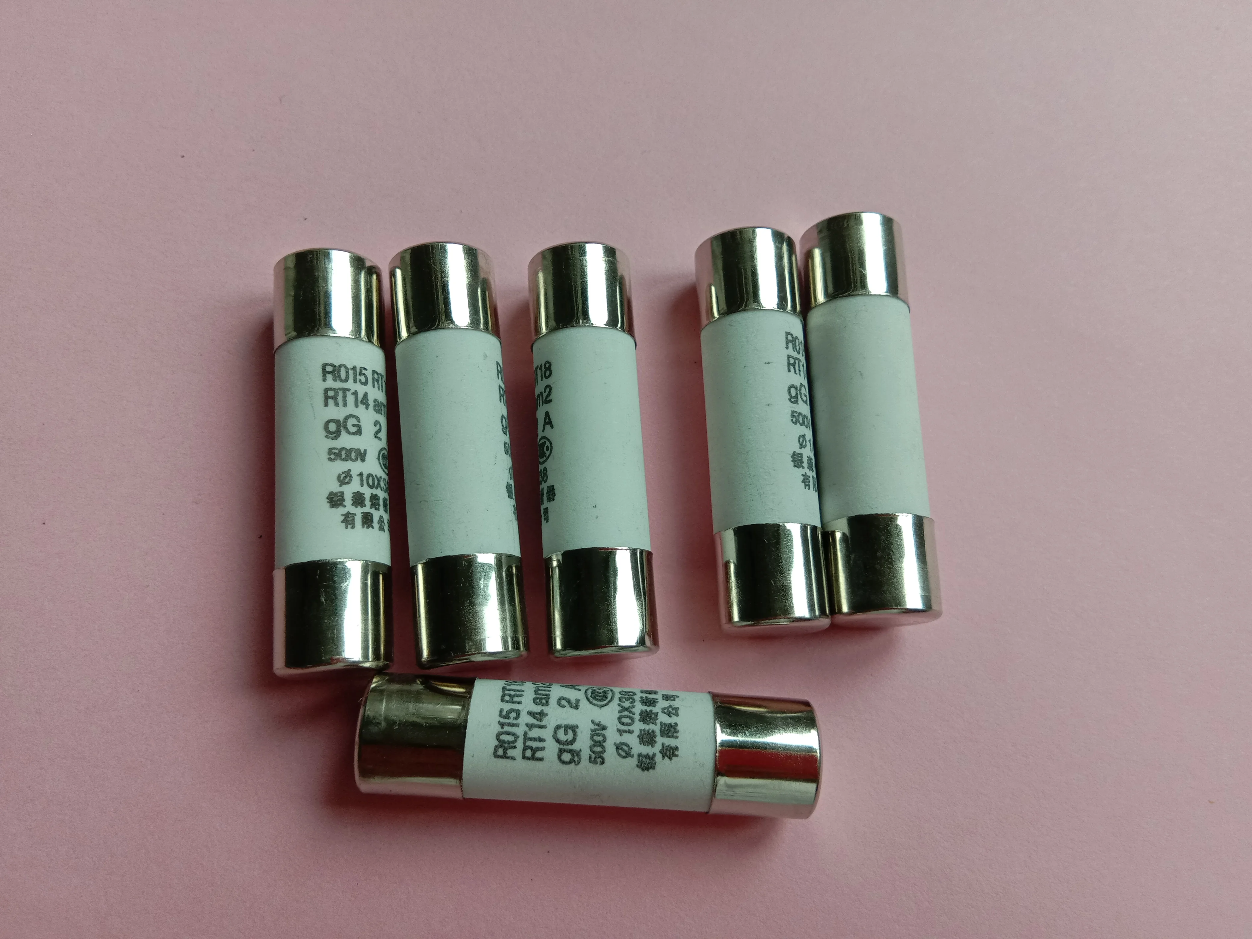 Керамический картридж с наполнителем порошка предохранителя цилиндрический 500 В