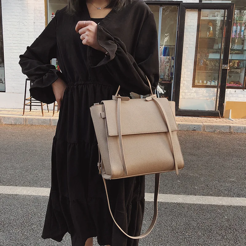 

2021 Leather Luxury Shoulder Bag Big Women Fashion Messenger Bag Trapeze Shape Stylish Crossbody Bags for Women Clutch
