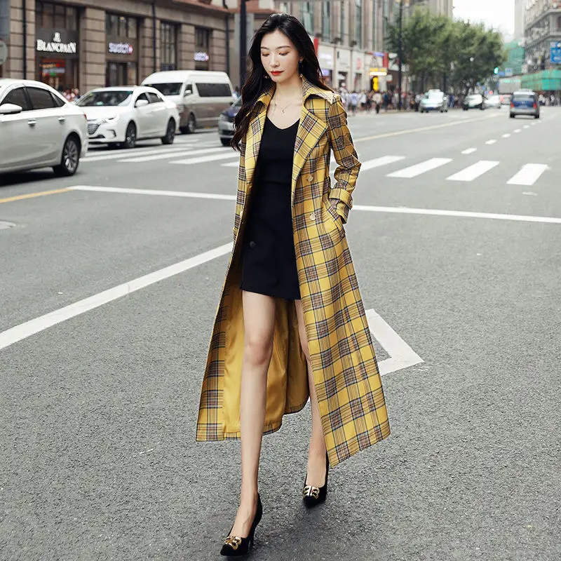 

2022 Spring Women Casual Trench Coat Yellow Plaid Print Vintage Windbreaker With Belt Female Slim Long Outwear Women's Coats