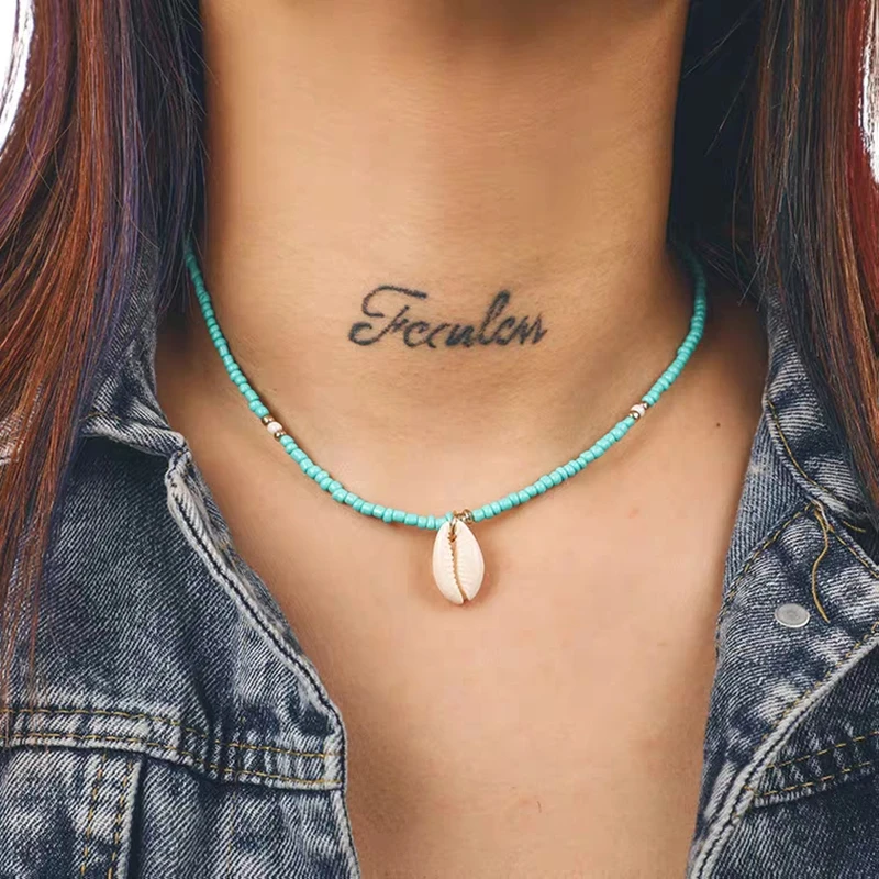 

Bohemian Natural Shell Pendant Necklaces Green Bead Girls Conch Handmade Hawaii Beach Seashell Collar Necklace Jewelry For Women