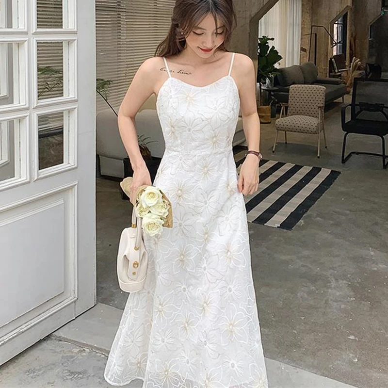 

Korean Office Lady 2021 Summer Embroidery Sexy Elegant Midi Dress Women V-Neck Vingate Fairy Strap Dress Party One Piece Dress
