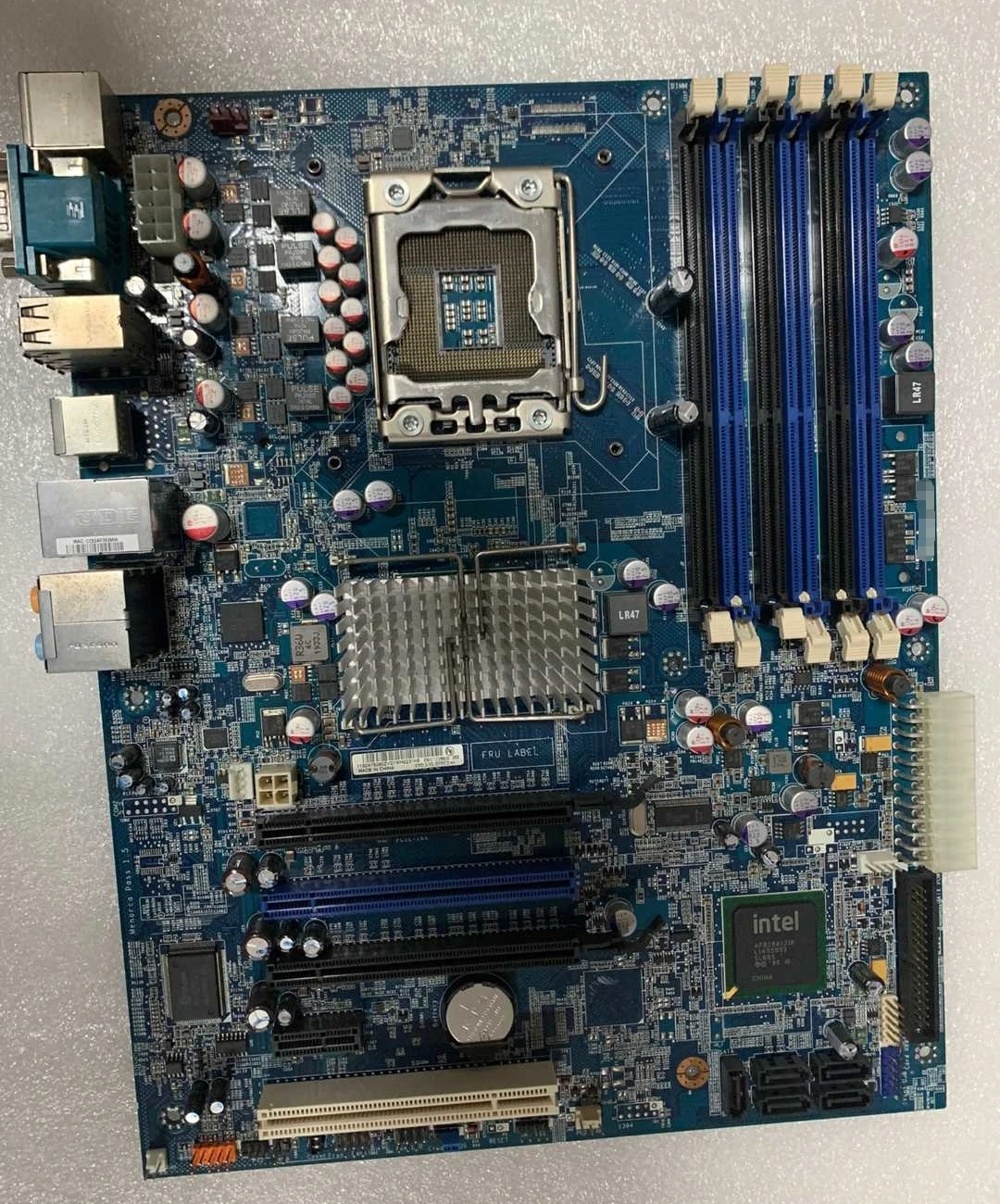 

Workstation motherboard for Lenovo S20 Workstation 71Y8820 64Y7517 71Y8819