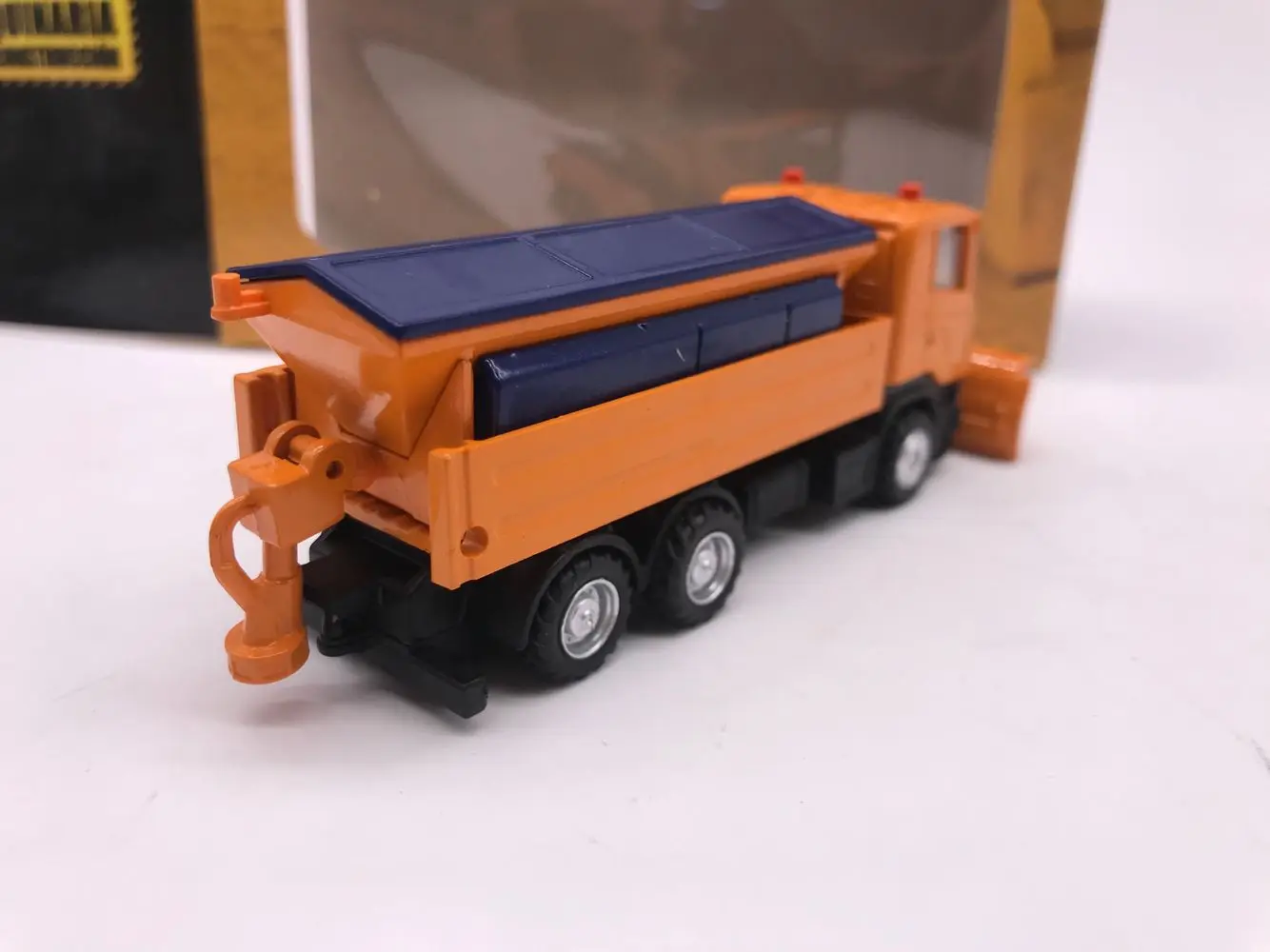 Модель автомобиля из инженерного сплава 1:87 Scan ia P 380 для детей Игрушечная модель