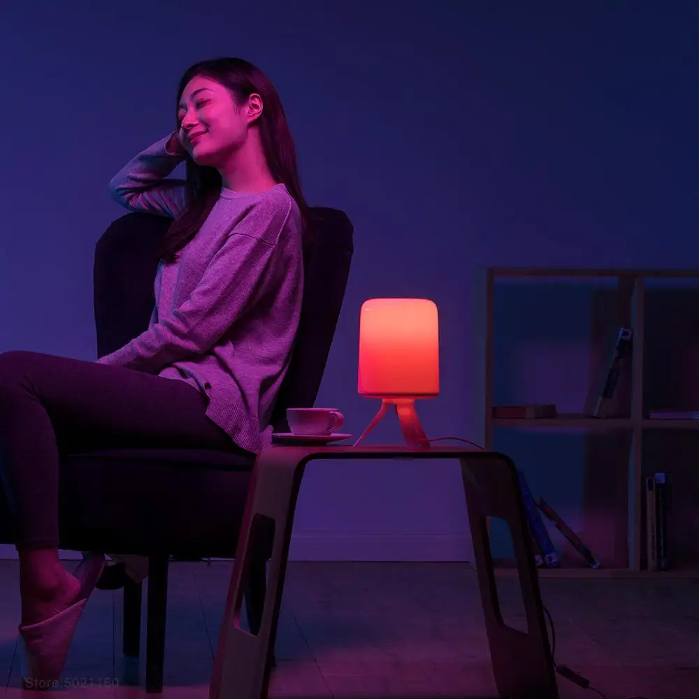 Прикроватная лампа Xiaomi Youpin Smart Home светильник в минималистском стиле с размытым