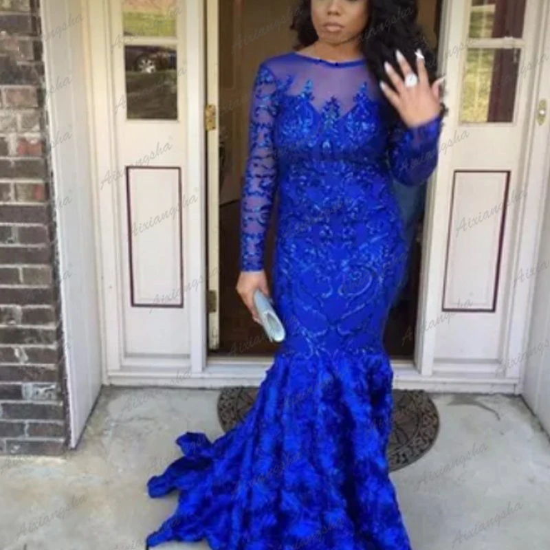 Блестящие прозрачные платья-русалки с длинными рукавами и круглым вырезом |