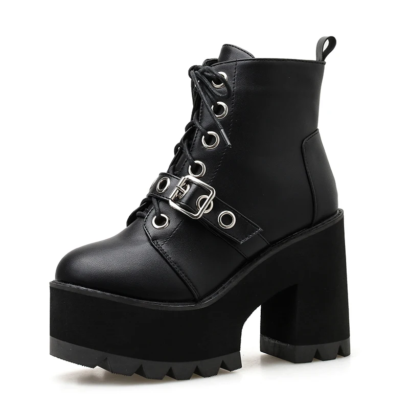 Зимняя обувь на шнуровке массивные ботинки женские черные кожаные высоком