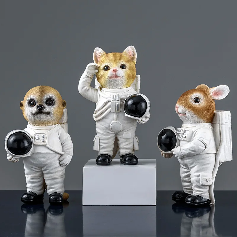

European Astronaut Statue Home Decoration Accessories Cute Animal Sculptures Office Living Room Creative Resin Miniatures Model