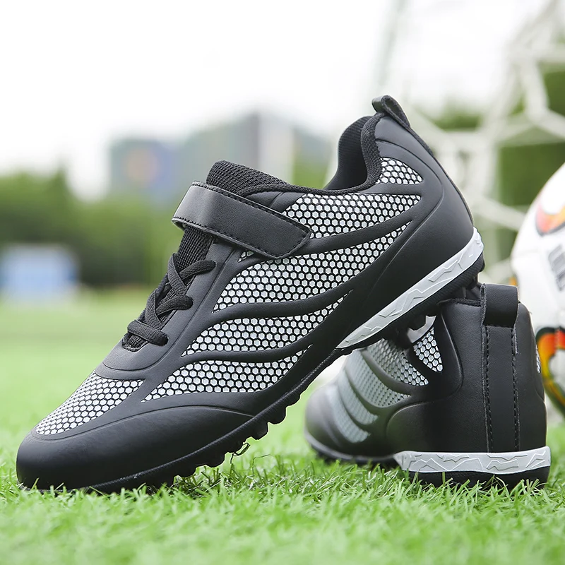 

Magic buckle football shoes for men and women school motto shoes grass spikes shoes 2021 new football shoes
