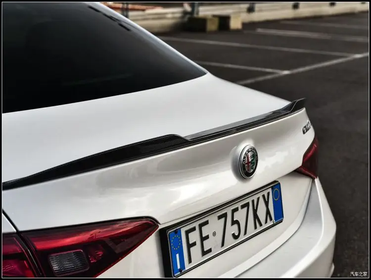 Для Alfa Romeo Giulia спойлер из углеродного волокна задний багажник черный отделка