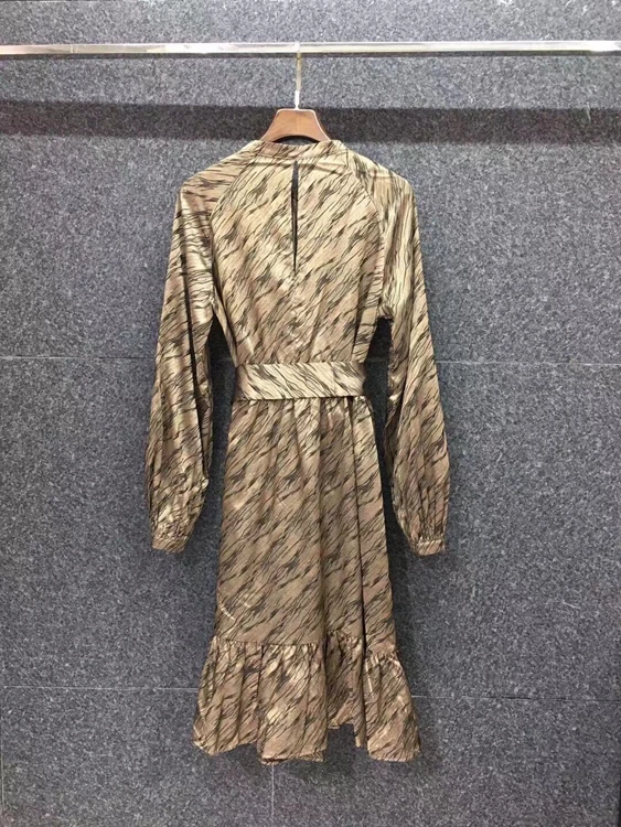 

2021 spring new style women's fashion round neck waist tie knotted waist printing long-sleeved dress 304