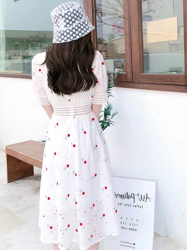 

2021 summer new fashion Korean women's waist embroidery dress