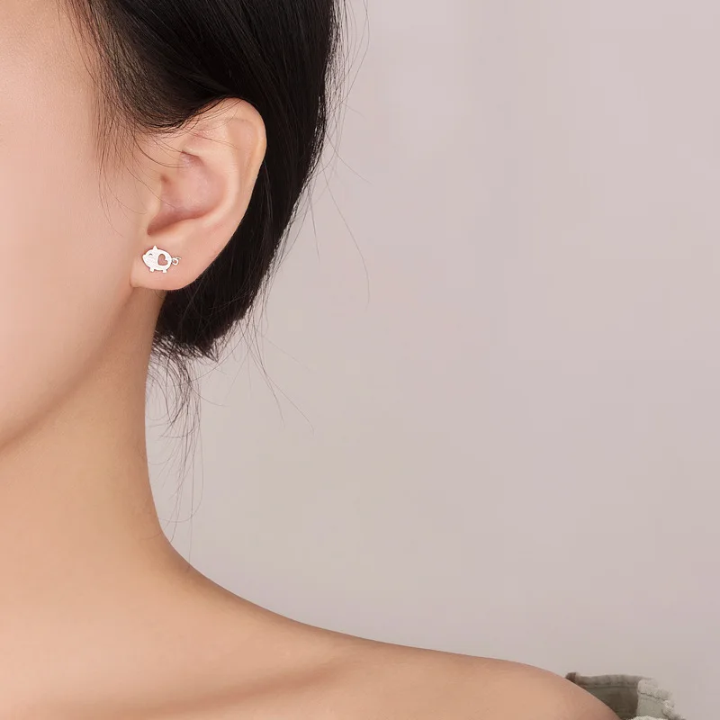 

YAOLOGE Prevent Allergy 925 Sterling Silver Small Stud Earrings for Women Creative Cute Pig Animal Handmade Party Jewelry