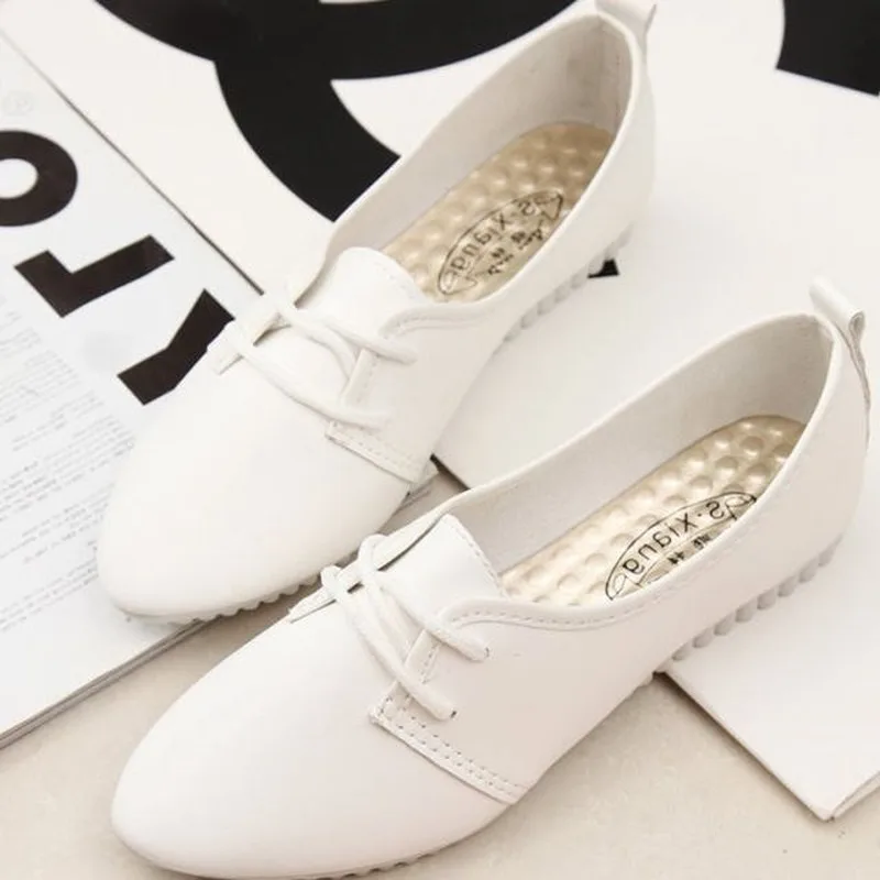 Новинка женские лоферы без застежки на плоской подошве оксфорды шнуровке