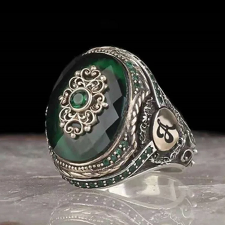 

Vintage Men's Antique Silver Color Green Crystal Finger Ring Engraving Geometric Irregular Pattern for Men Male Party Jewelry