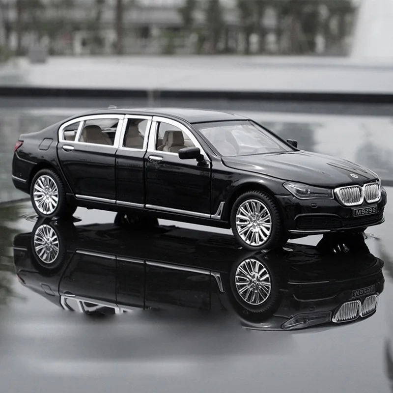 

1/24 модель автомобиля 760 Li ion аккумулятор металлическая модель автомобиля звук и светильник тянуть обратно для литья под давлением для колле...