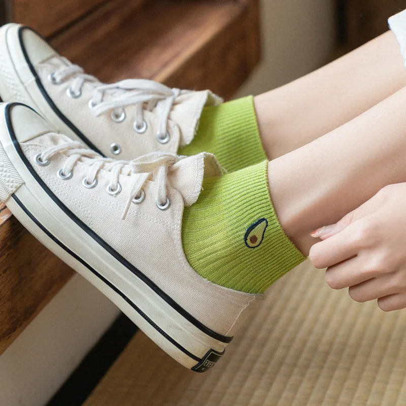 Женские носки 1 пара однотонные короткие с вышивкой авокадо для дам Модные