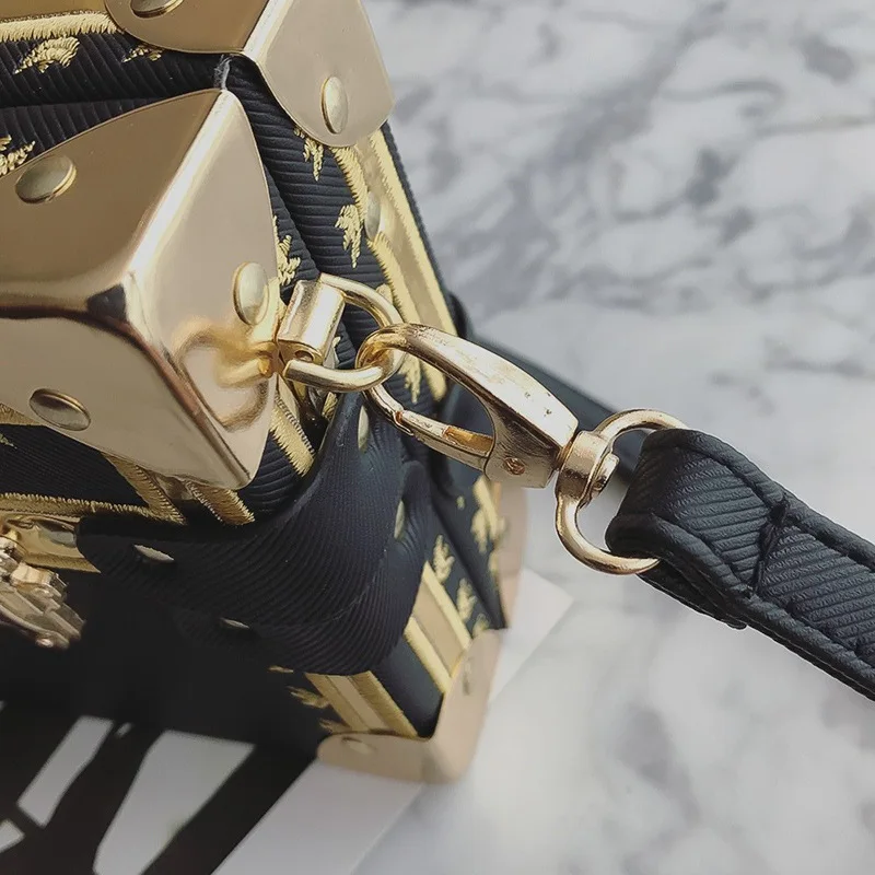 Женские модные сумки с заклепками женские мини-сумки брендовые оригинальные