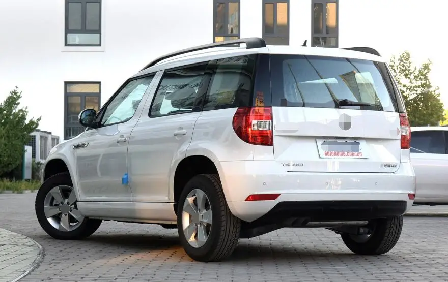 2016-2017 Набор литых автомобильных брызговиков для Skoda Yeti открытый- Брызговики крыло брызговиков автомобильные аксессуары - Цвет: 2016-2017