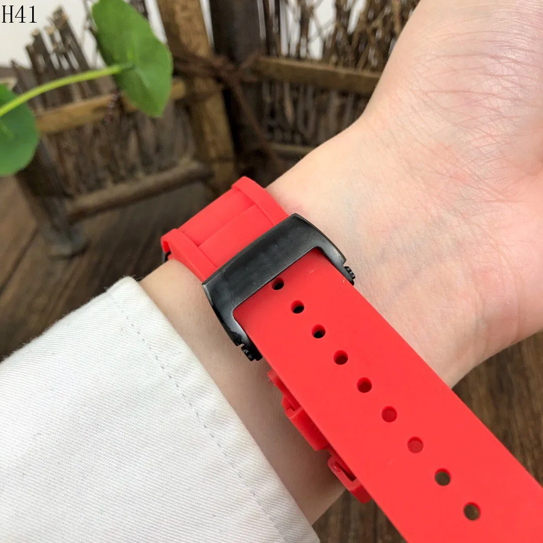 

Famous New Blue Red Rubber Men Watch Sapphire Glass Back Automatic Mechanical Carbon Fiber Skeleton Dial Watches Limited