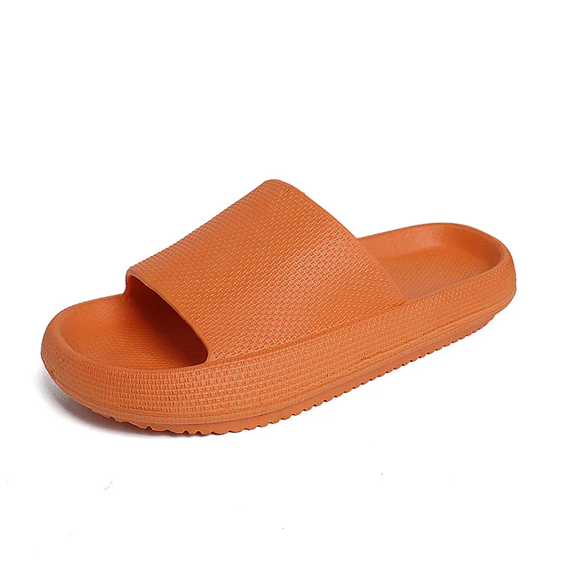 

New thick soled slippers for women in summer