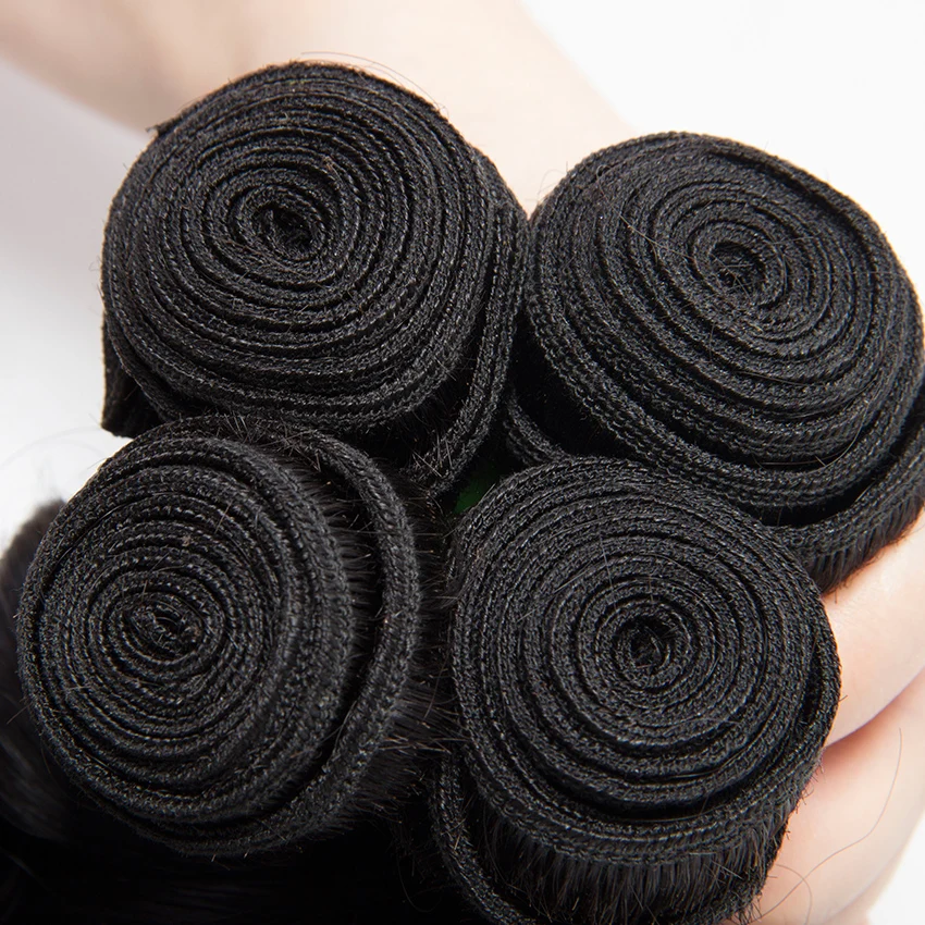 Перуанские свободные волнистые человеческие волосы пряди с закрытием 30 дюймов 4x4