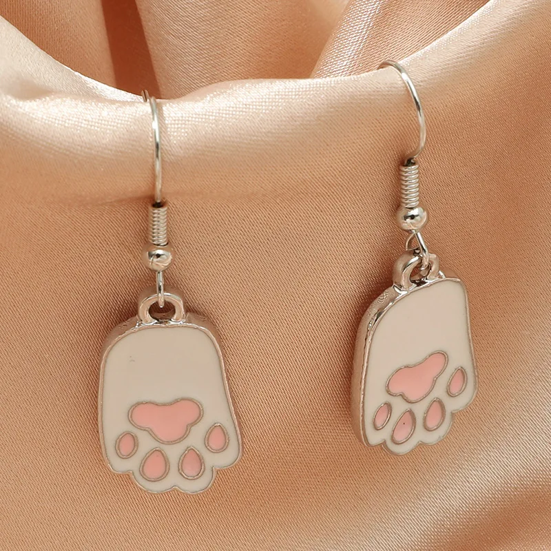 

Fashion personality metal dripping earrings trendy white cat claw earrings high-quality temperament small earrings women