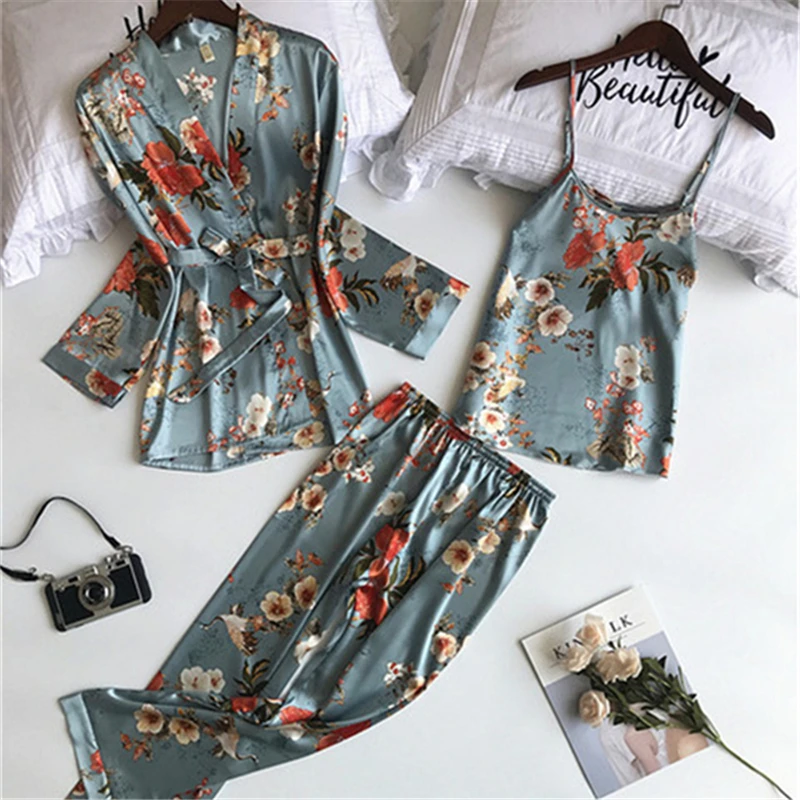 

Nightgown suit women's season printing long-sleeved simulation silk Homewear thin sexy Nightgown three-piece suit SP0004