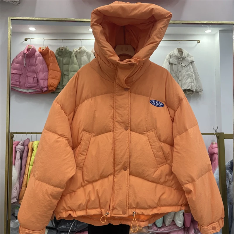 Женский короткий пуховик с капюшоном свободный в Корейском стиле на белом утином