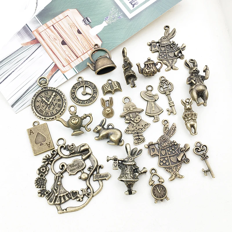 

Mix 40pcs Antique Bronze Alice in Wonderland Collection Charms Alloy Steampunk Pendant for DIY Necklace Bracelet Jewelry Making