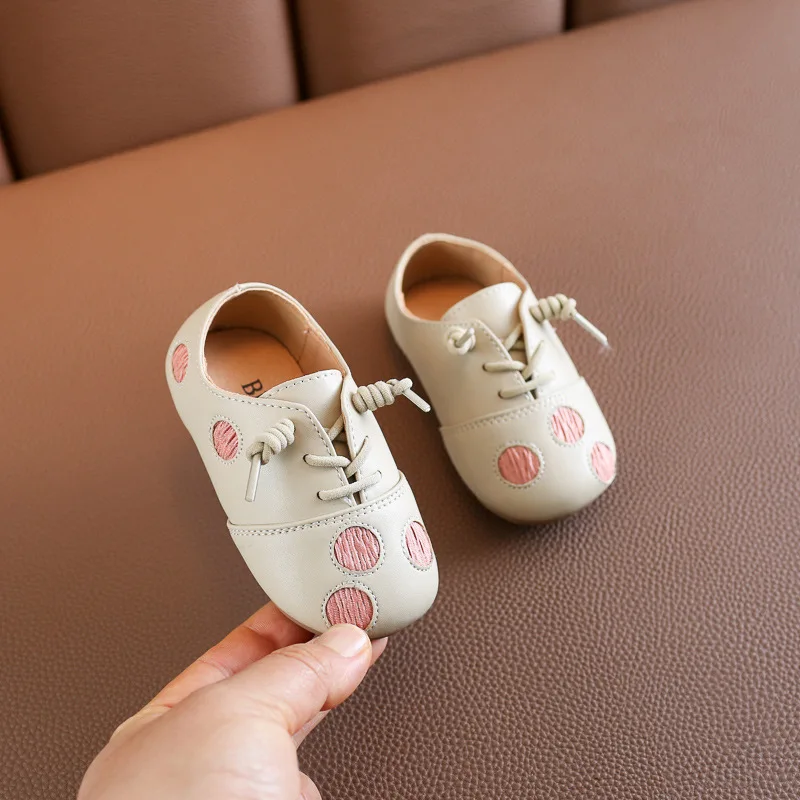 Весенняя повседневная обувь для девочек кожаная мягкая подошва принцесс детская