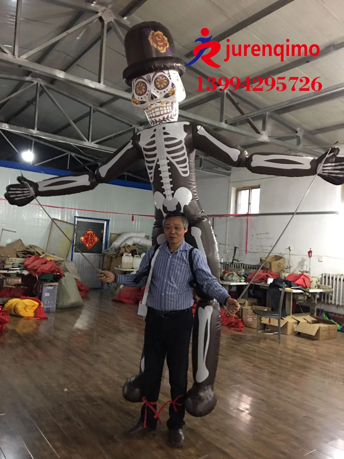 

Back skull head air model tour model Halloween walking skull man