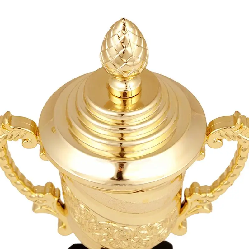 

Children Plastic Trophy Kids Sports Competitions Award Toy with Base for School Kindergarten - 18.5CM