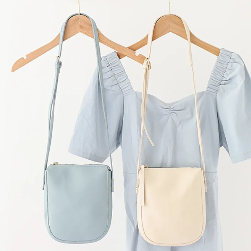 

Casual Soft PU Leather Zipper Crossbody Bag for Women 2021 New Simple Messenger Shoulder Bags Solid Color Mini Purses Handbag