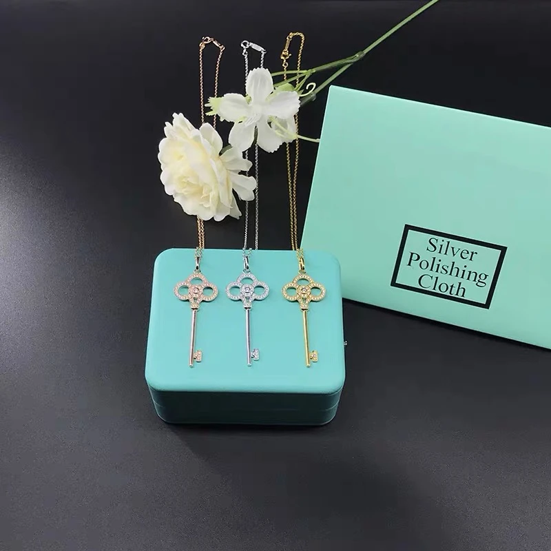 

1: 1 Tiffon Original HighQuality 925 Sterling Silver Crown-Shaped Key Romance NecklaceWomen Logo Brand Jewelry Valentine Gift
