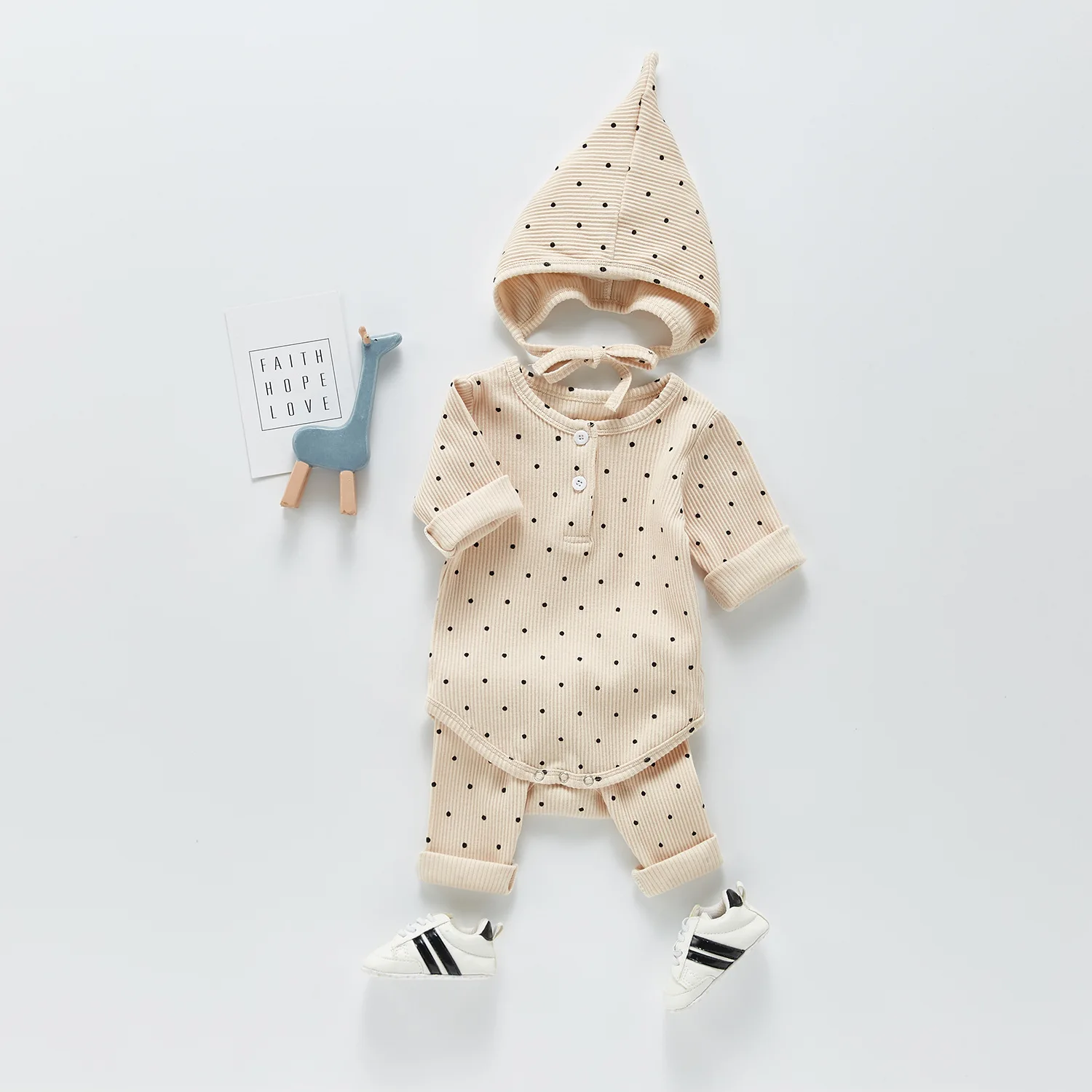 

2021 New Baby Clothes Toddler Bodysuit Set 3 Pcs Girls Sleeper Set Indoor Clothes with Hat