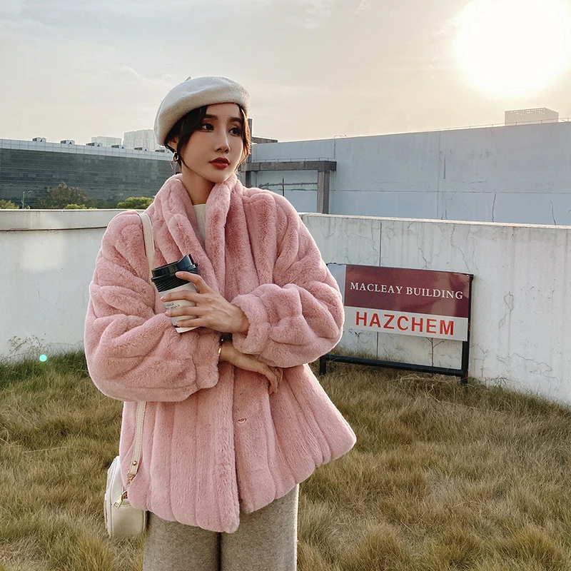 

Женская зимняя шуба из искусственного кроличьего меха, с воротником-стойкой и рукавами-фонариками