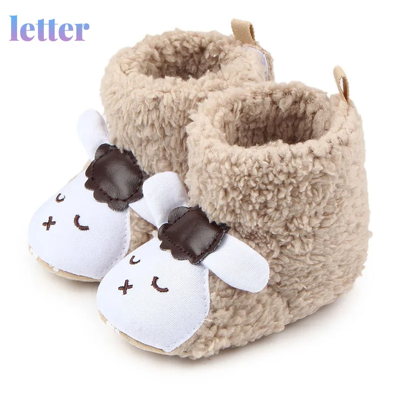 

Горячая Распродажа, зимние ботинки для маленьких мальчиков, новинка, коралловые флисовые Мультяшные овечки, детская обувь для девочек, мягк...