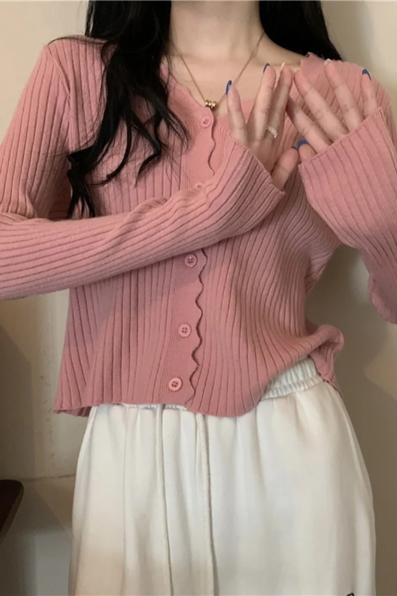 Женский вязаный кардиган с V-образным вырезом и длинным рукавом |