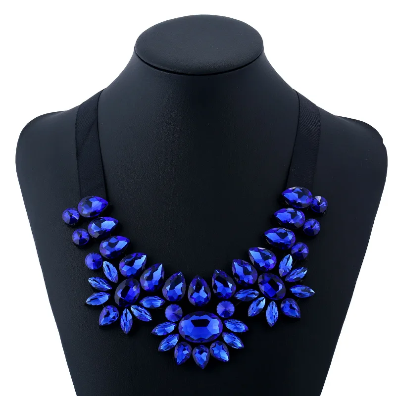 Модный женский чокер ожерелье винтажное с кулоном со стразами массивное