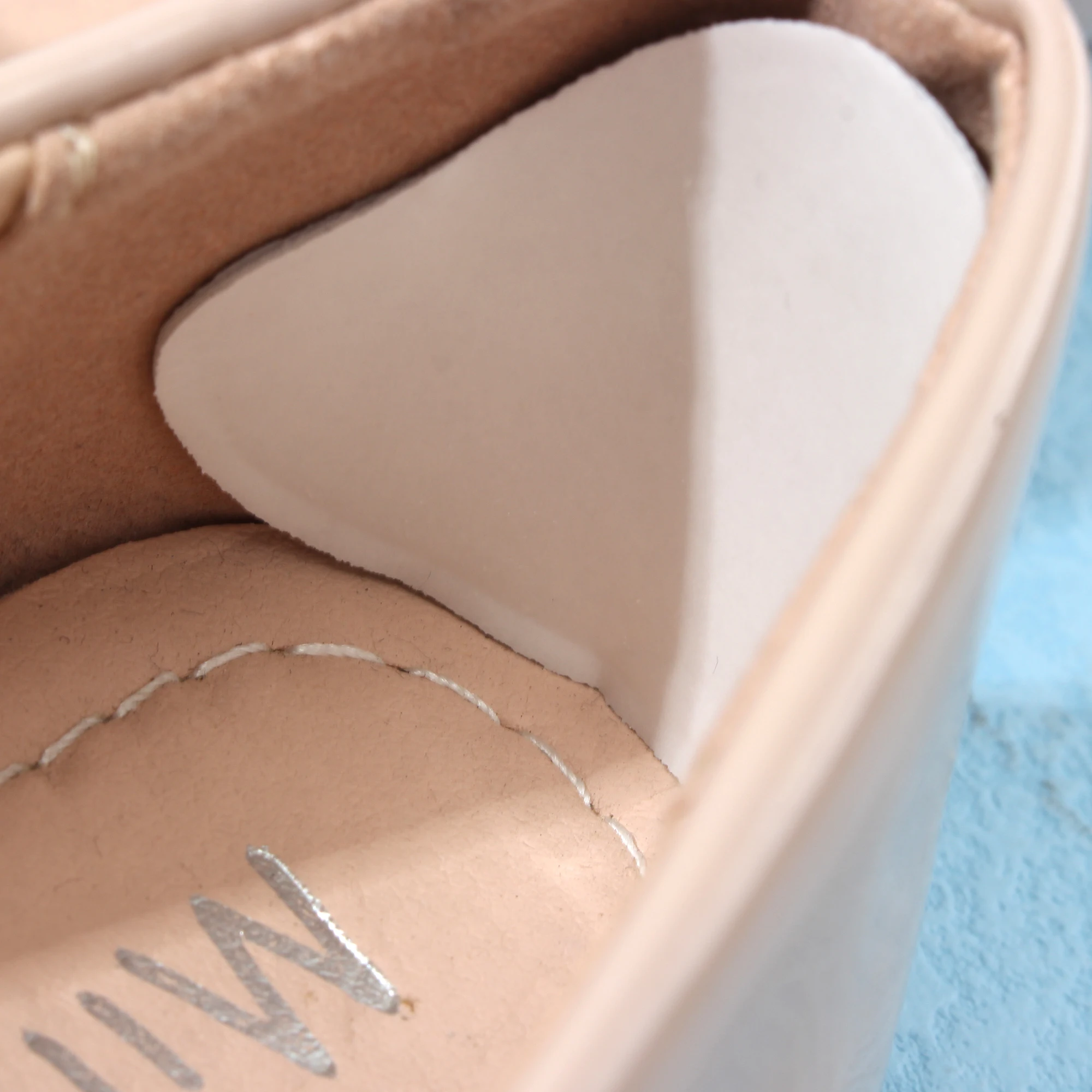 4pcs Invisible Heel Sticker Sport Running Shoes Insoles Liner Grips Protector Sticker Patch Adjust Size Protect Heel Foot Care