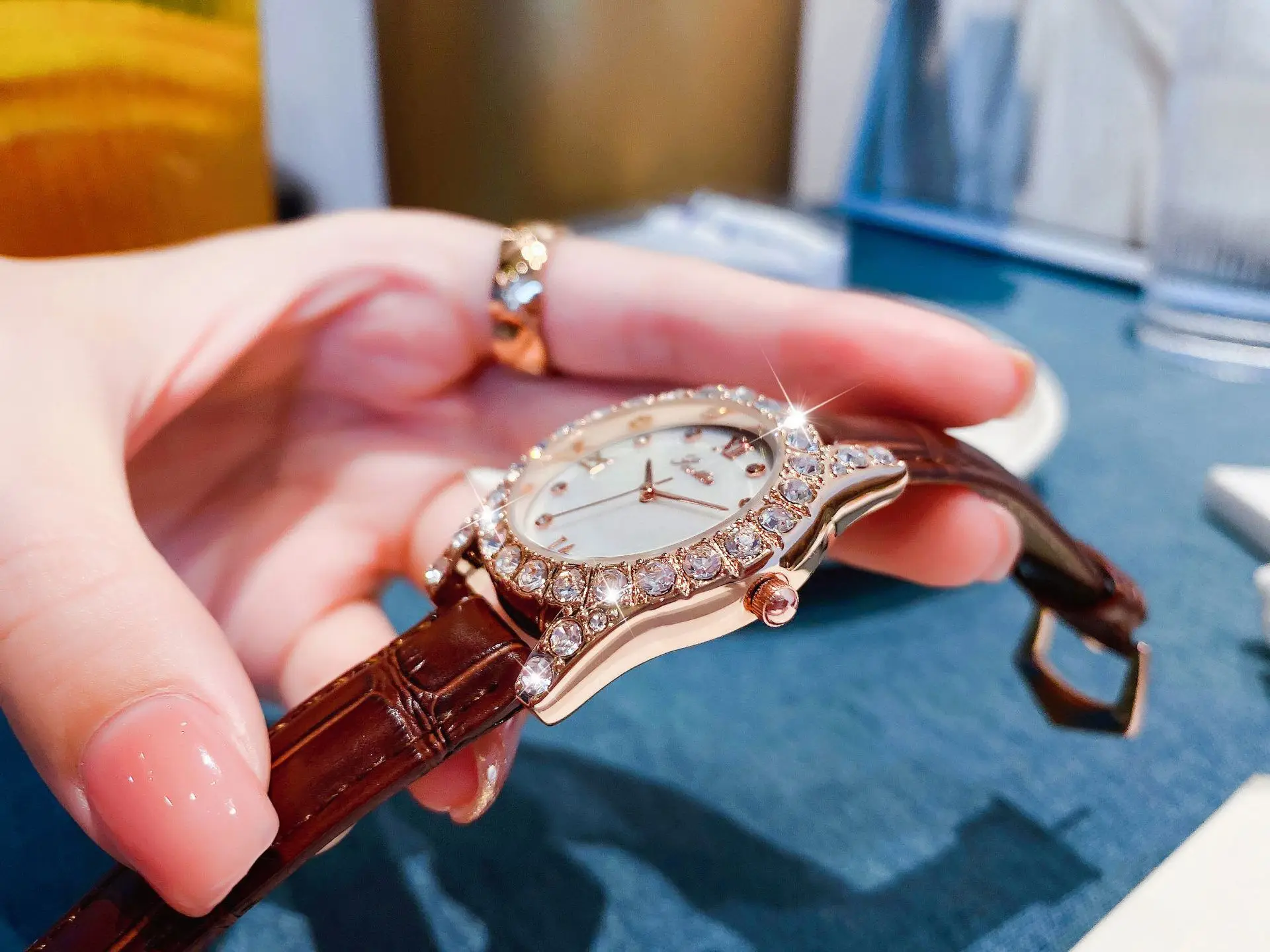 Diamond Women Watches Luxury Ladies Rhinestone Quartz Watch Waterproof Bracelet Rose Gold Luxury Women WristWatch Clcok + Box