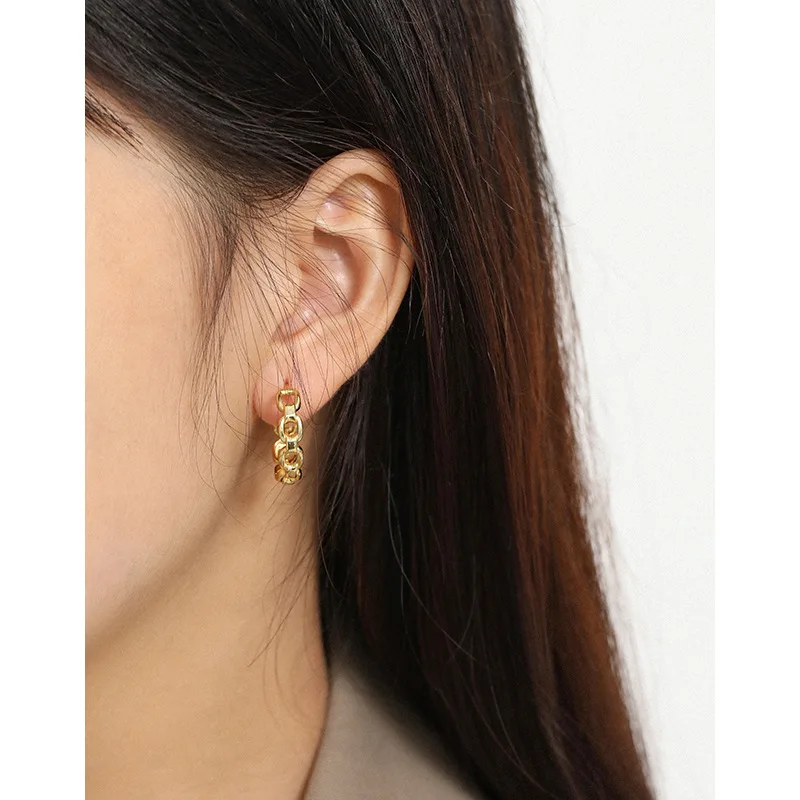 Женские серьги-кольца из серебра 925 пробы с закрученными ушками | Украшения и