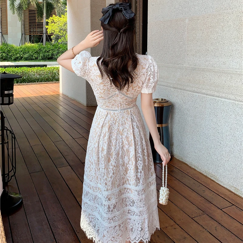 

Runway Lace Dress Women Korean V-Neck Puff Sleeve Long Midi Dress Vintage Beach Party Dress Floral Crochet High Waist Boho B921