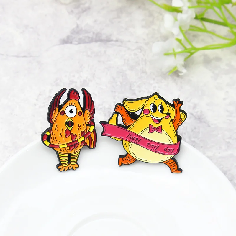 

XCMRYSP значок в виде курицы для фитнеса брошь в виде милой желтой собаки металлическая эмалированная заколка на лацкан для рюкзака одежды мод...